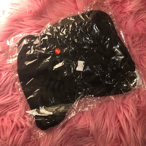 Brand New! Baddie Criss-Cross Crop Top Small ✨ - Picture 6 of 6